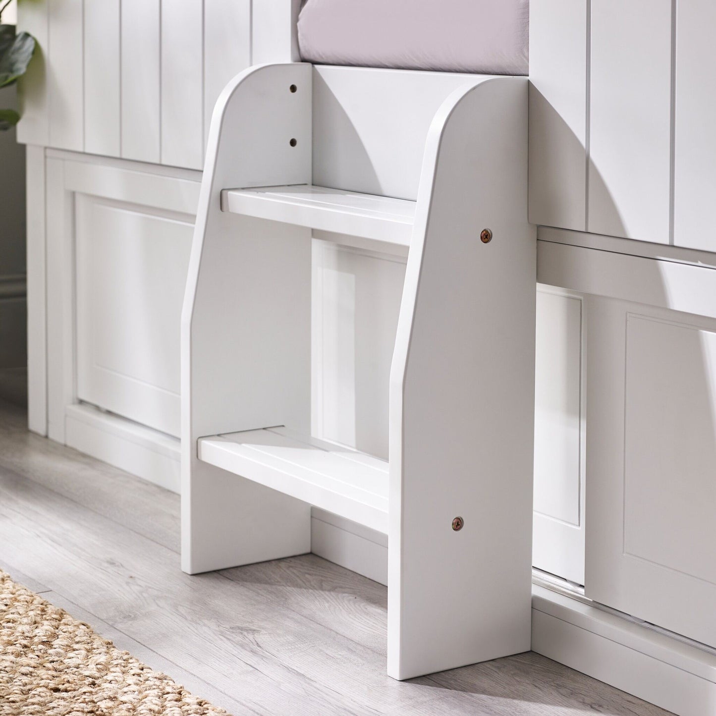 Acorn Treehouse Mid Sleeper & Storage Unit in White