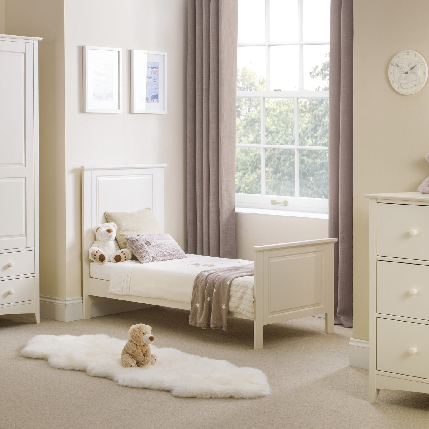 Cameo Convertible Cot Bed in Stone White
